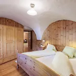 Chasa Marugg Apartament *